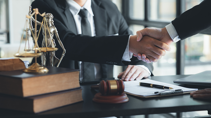 Current approaches that help people manage legal issues with better clarity