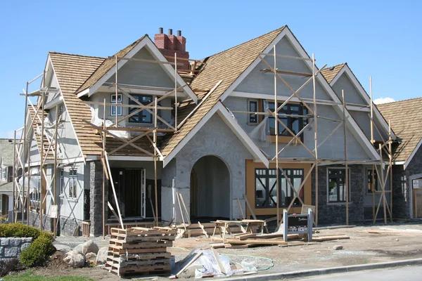 Why Choosing the Right roofing contractor Matters for Your Home